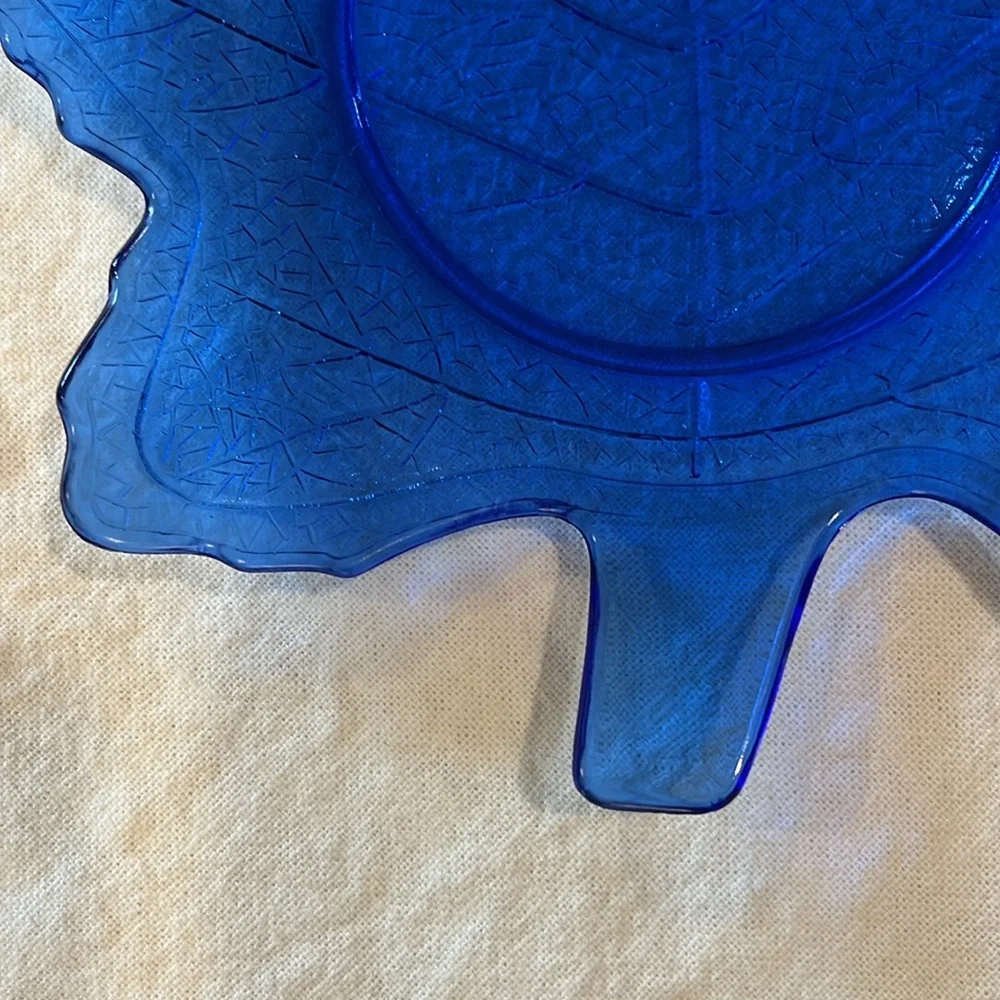 Blue Glass Leaf Plate